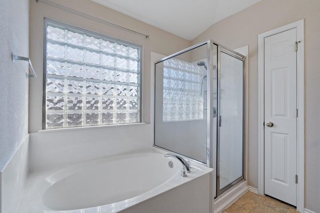 Primary bathroom | Image 23