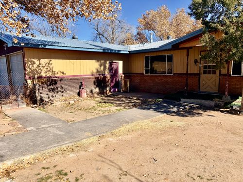 5732 Wood Rd Sw, Albuquerque, NM, 87105-6708 | Card Image