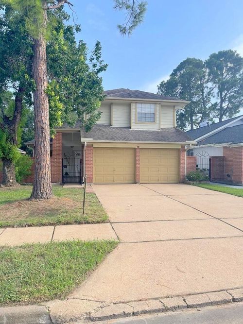 16131 Golden Sands Dr, Houston, TX, 77095-3641 | Card Image