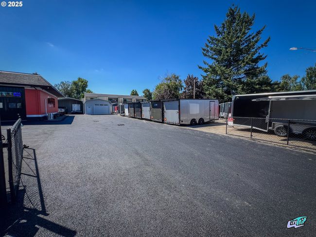 786 Ne Burnside Rd, Home with 0 bedrooms, 0 bathrooms and 60 parking in Gresham OR | Image 4