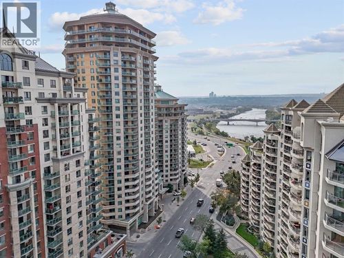 1121 6 Ave Sw, Calgary, AB, T2P5J4 | Card Image