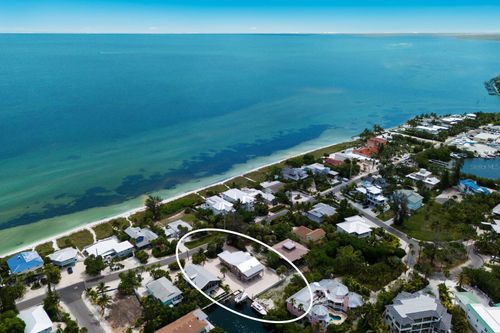 807 S Bay Blvd, ANNA MARIA, FL, 34216 | Card Image