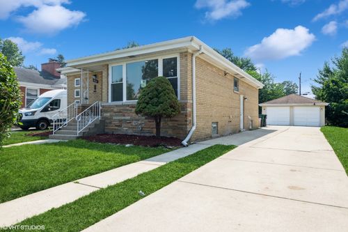 1864 Buckingham Ave, Westchester, IL, 60154-4267 | Card Image