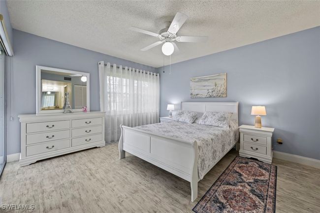 E210 - 1055 Forest Lakes Dr, Condo with 2 bedrooms, 2 bathrooms and null parking in NAPLES FL | Image 13