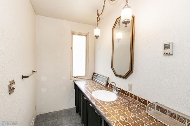 Primary Bathroom - 3/4 | Image 32