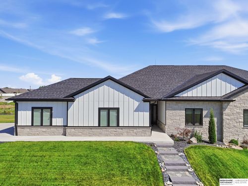 7900 Ponce Dr, Lincoln, NE, 68516-4412 | Card Image