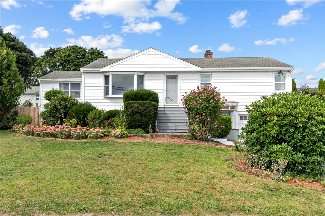 Norseman Dr, Portsmouth, RI 02871