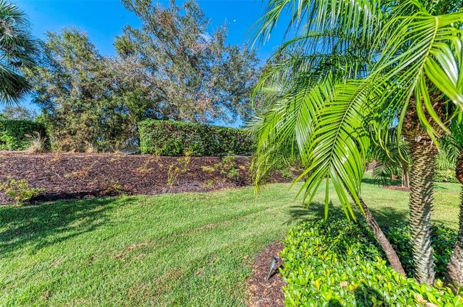 5016 Savona Run, House other with 2 bedrooms, 2 bathrooms and null parking in BRADENTON FL | Image 34