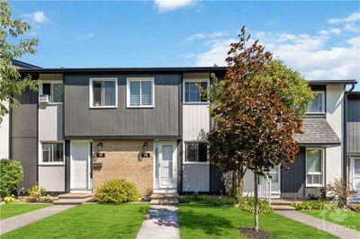 7E Vanessa Terr, Condo with 3 bedrooms, 2 bathrooms and 1 parking in Ottawa ON | Image 1