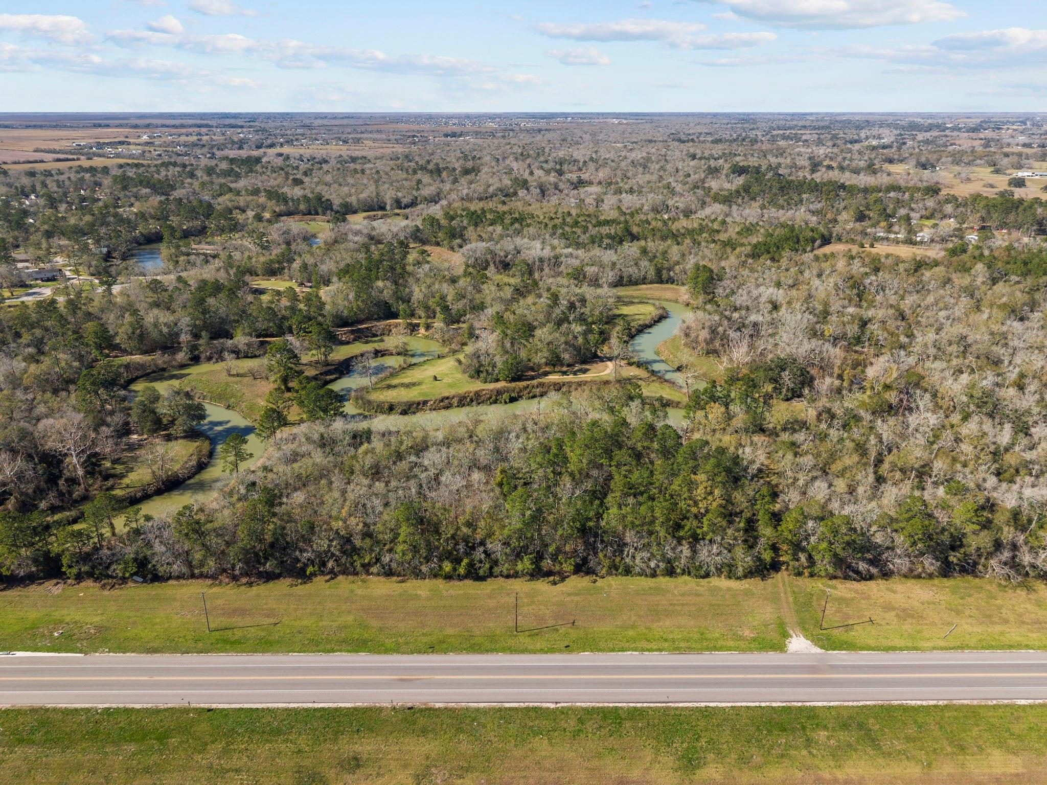 Land in Alvin 4
