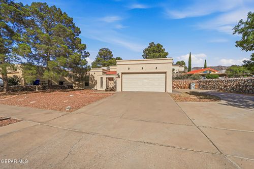 604 La Chapa Ave, El Paso, TX, 79912-2304 | Card Image