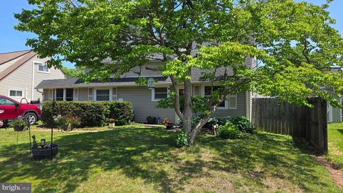 58 Nearwood Ln, LEVITTOWN, PA, 19054-3806 | Card Image