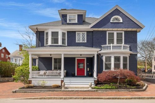 115 Court St, Portsmouth, NH, 03801-4455 | Card Image