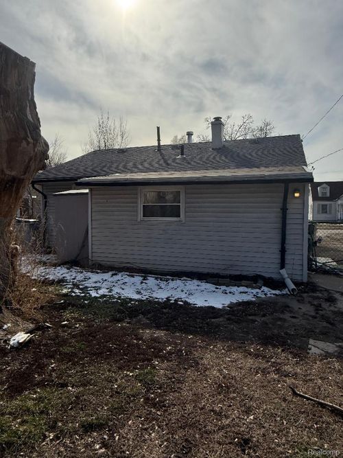 1441 E Harry Ave, Hazel Park, MI, 48030-2109 | Card Image