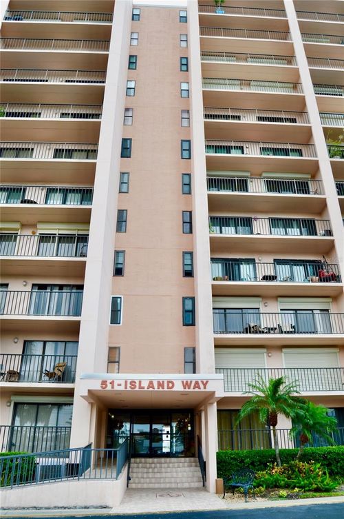 apt-101-51 Island Way, CLEARWATER BEACH, FL, 33767-2212 | Card Image
