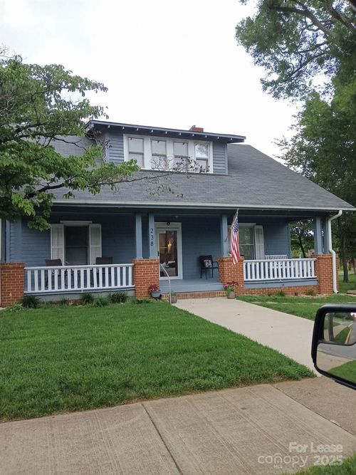 a-238 S Main St, Davidson, NC, 28036-8039 | Card Image