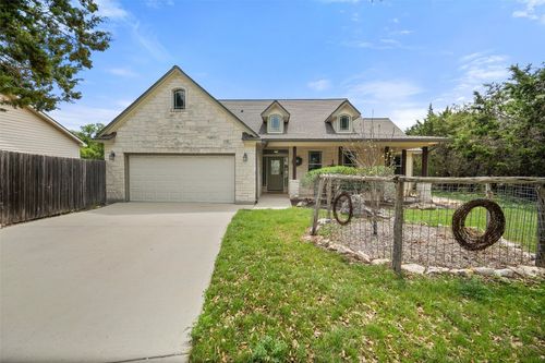 37 Ridgewood Cir, Wimberley, TX, 78676-2108 | Card Image