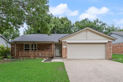 6410 Elm Springs Dr, Arlington, TX, 76001-5140 | Card Image