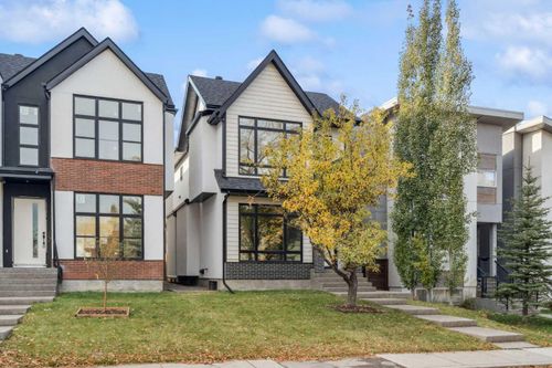 643 36 St Sw, Calgary, AB, T3C1R1 | Card Image