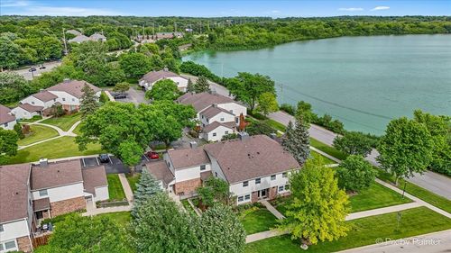 0-884 Bristol Dr, Barrington, IL, 60010-4507 | Card Image