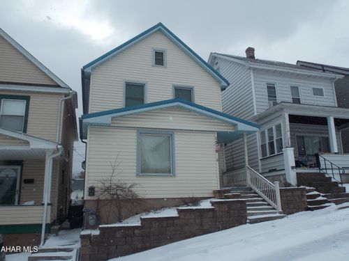 1315 21st Ave, Altoona, PA, 16601-3040 | Card Image