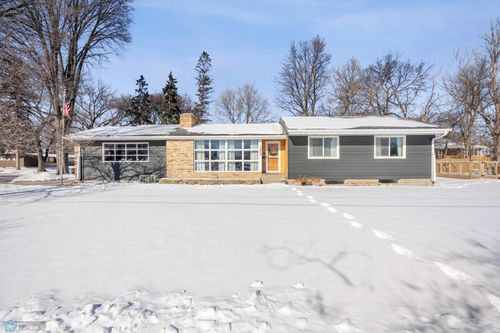 1002 12th Avenue S, Moorhead, MN, 56560 | Card Image