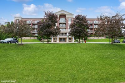 206 - 7011 W Touhy Avenue, Condo with 2 bedrooms, 2 bathrooms and 1 parking in Niles IL | Image 2