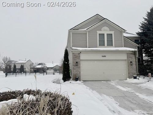 56386 Desert Ct, Macomb, MI, 48042-1170 | Card Image