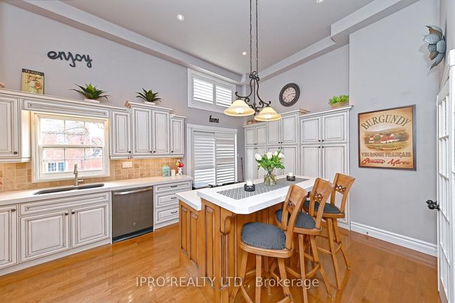 40 Stornwood Crt, Condo with 3 bedrooms, 3 bathrooms and 1 parking in Brampton ON | Image 12
