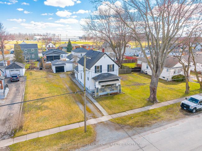 263 Humboldt Pky, House other with 3 bedrooms, 1 bathrooms and 3 parking in Port Colborne ON | Image 35