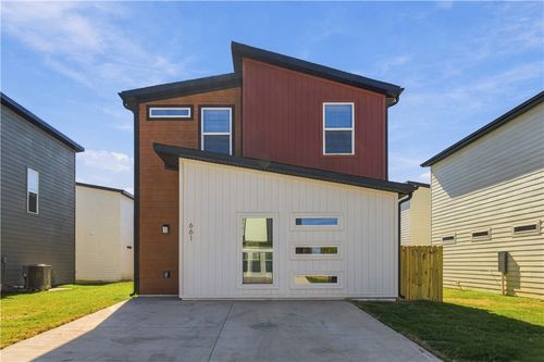 661 Discovery Avenue, Centerton, AR, 72713 | Card Image