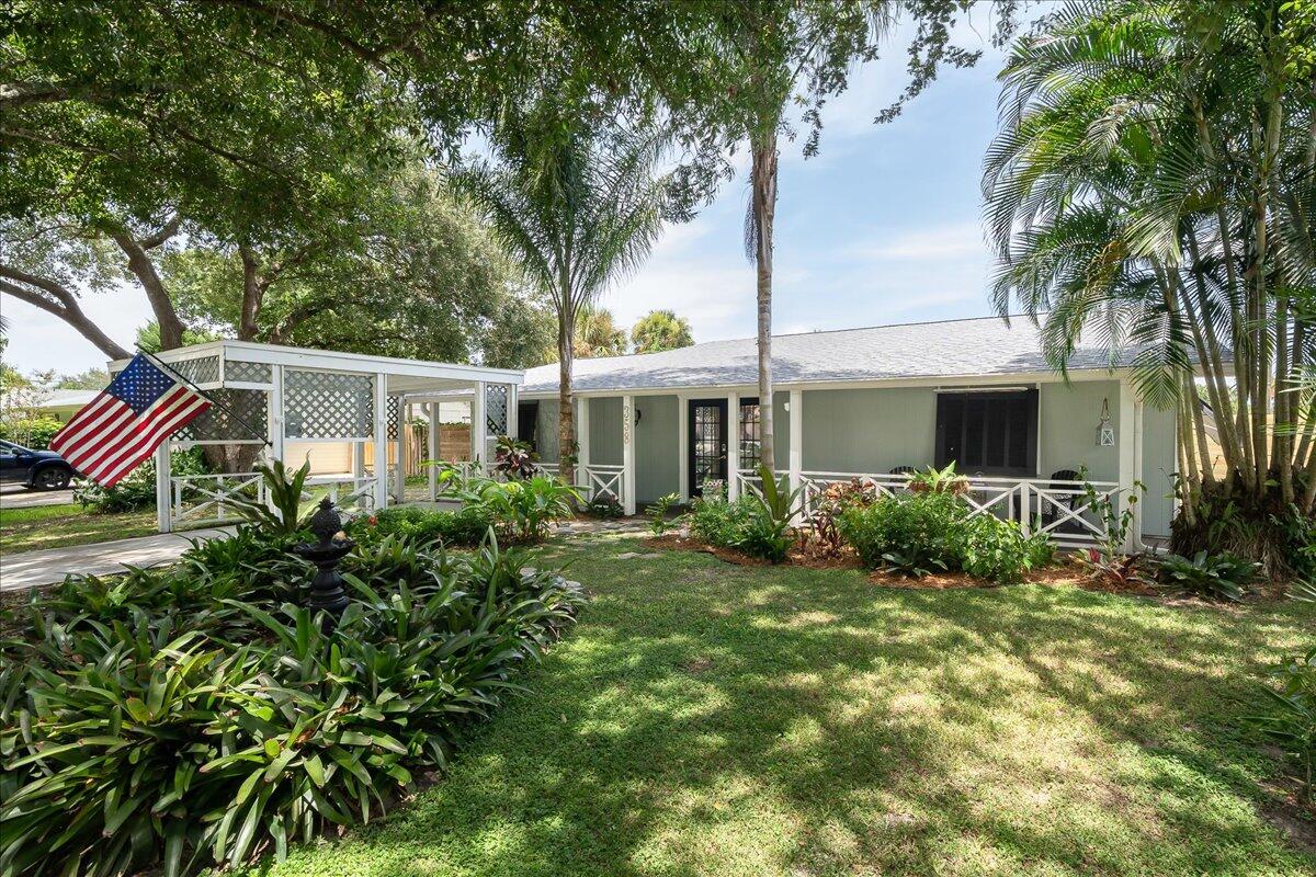 Tunison Ln, Sebastian, FL 32958