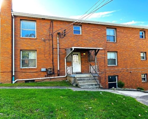2518 Sunset Boulevard, Steubenville, OH, 43952 | Card Image