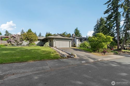2026 Timber Trl, Bothell, WA, 98012-6424 | Card Image