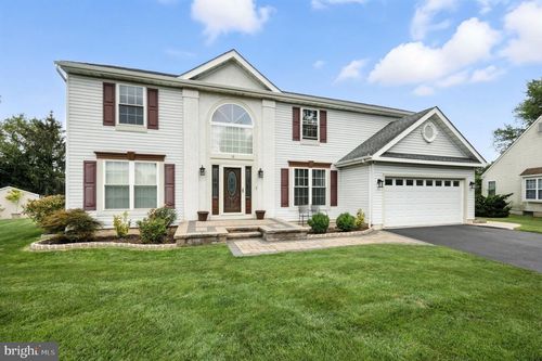 15 Brook Dr, Burlington, NJ, 08016-3932 | Card Image