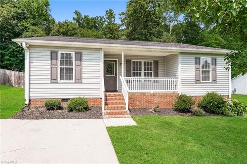 107 Layton Way, Thomasville, NC, 27360-8943 | Card Image