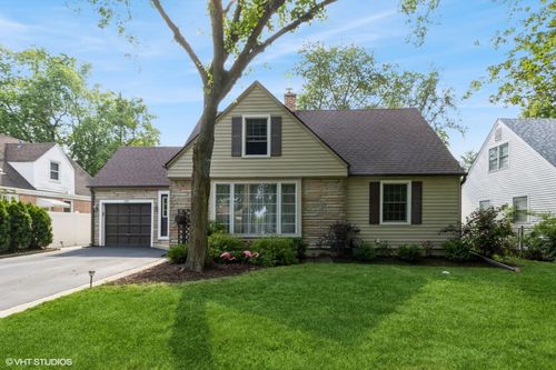 250 Oak St, Palatine, IL, 60067-6217 | Card Image