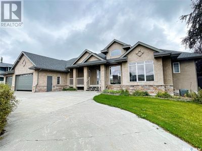 24 Bridger Dr, House other with 4 bedrooms, 3 bathrooms and null parking in Meadow Lake SK | Image 2