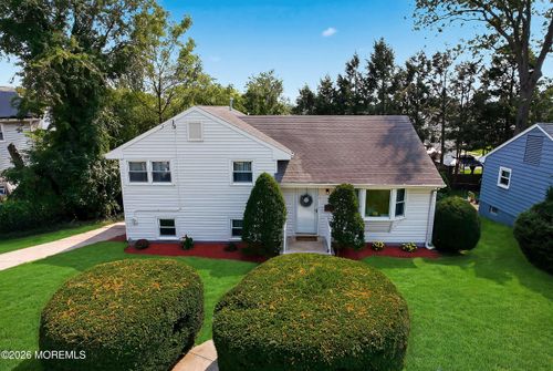 13 Glencourt Ave, Edison, NJ, 08837-3342 | Card Image