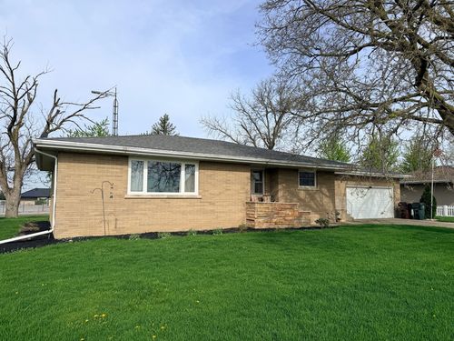 635 N Elm St, Herscher, IL, 60941-9724 | Card Image