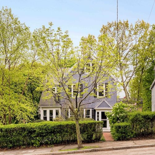 52 Walter St, Boston, MA, 02131-1521 | Card Image