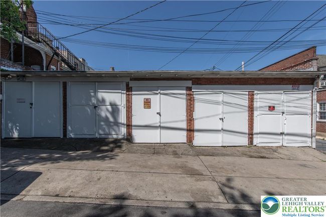garages | Image 39