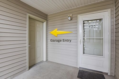 22855 E Country Vista Dr, Liberty Lake, WA, 99019-7711 | Card Image
