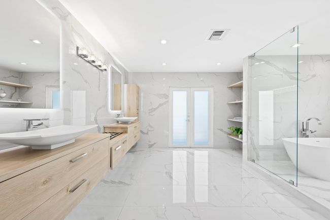 4921 Ne 28 Th Ave, House other with 6 bedrooms, 6 bathrooms and null parking in Lighthouse Point FL | Image 13