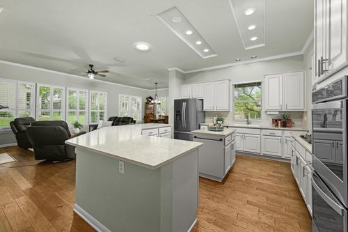 112 Hill Country Dr, Georgetown, TX, 78633-4549 | Card Image