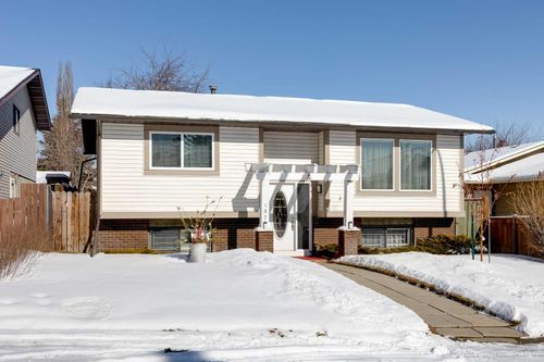 107 Bedwood Bay Ne, Calgary, AB, T3K1M1 | Card Image
