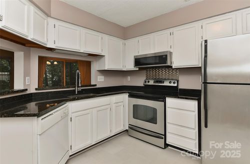 apt-a-6500 Clavell Ln, Charlotte, NC, 28210-4072 | Card Image