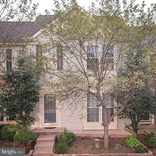 12458 Hadrians Ct, BRISTOW, VA, 20136-3055 | Card Image