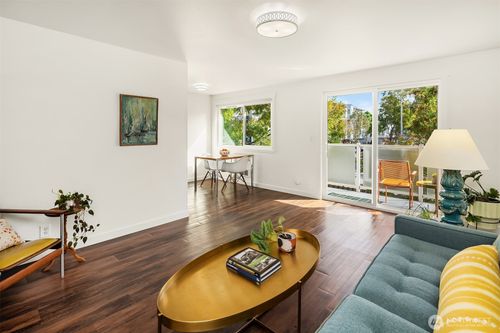 apt-9-8701 35th Ave Ne, Seattle, WA, 98115-3632 | Card Image