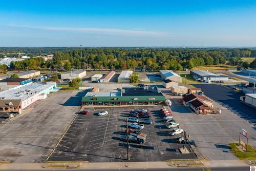 808 Chestnut St, Murray, KY, 42071-1940 | Card Image